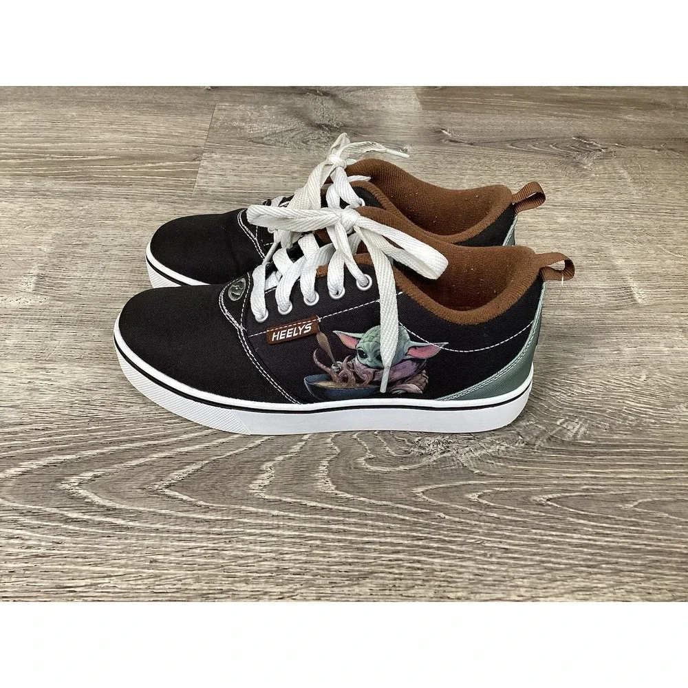 Heelys Pro 20 Prints Boys 5 Mandalorian Star Wars Black Bison Lily Pad Sneaker